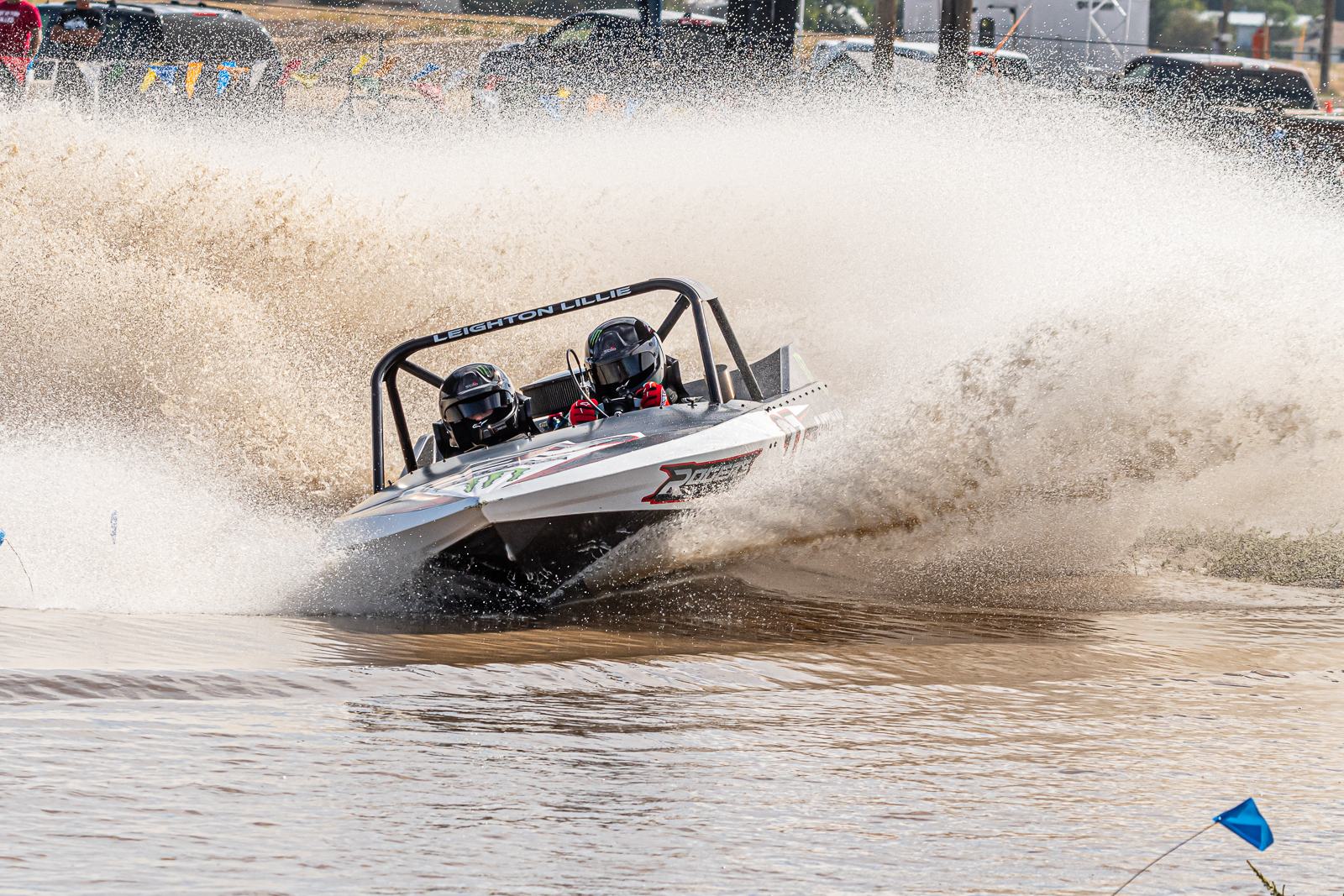 Sprint boat at speed at Ontario Speedway, Oregon